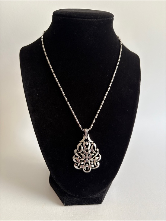 Crown Trifari Jewelry - Vintage Crown Trifari Silver Filigree Teardrop Pendant Necklace 1960s